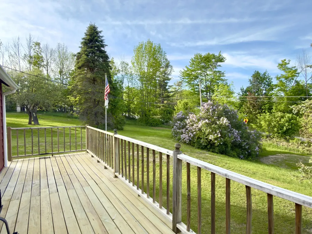 11 Sokokis Trail S Limerick ME 04048