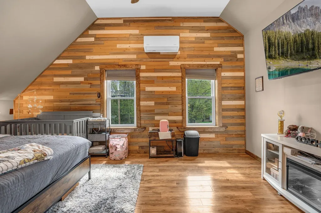 58 Morrill Street Buckfield ME 04220
