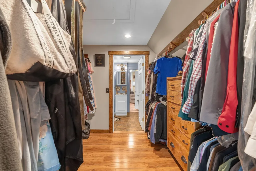 58 Morrill Street Buckfield ME 04220
