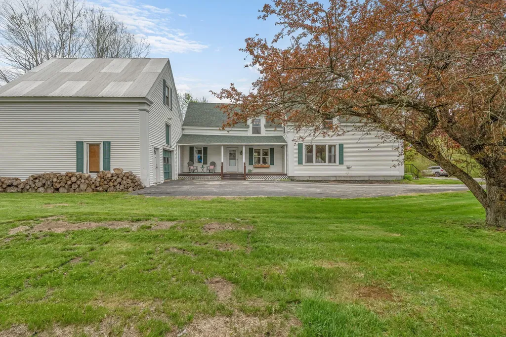 58 Morrill Street Buckfield ME 04220