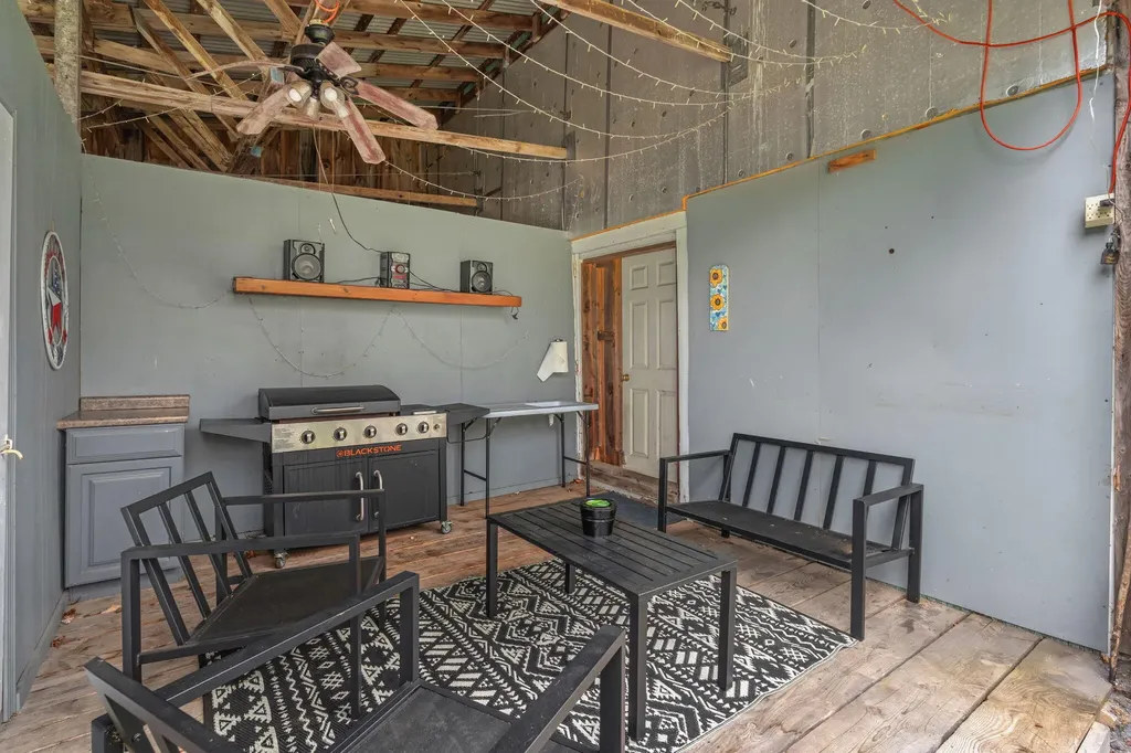 58 Morrill Street Buckfield ME 04220