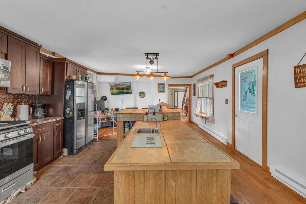 58 Morrill Street Buckfield ME 04220
