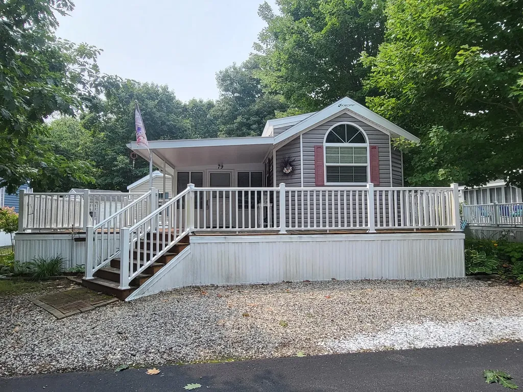 1/79 Seacrest/ Kenzie Trail Old Orchard Beach ME 04064