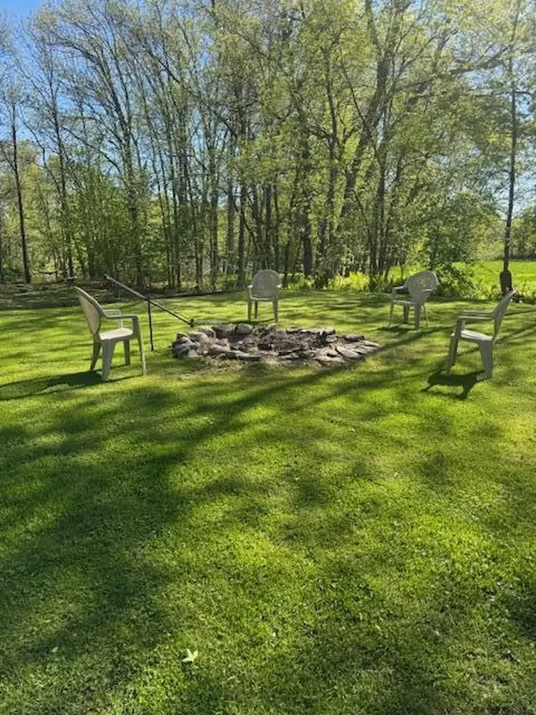 30 Troy Road Burnham ME 04922