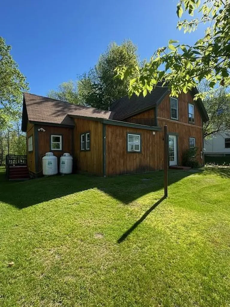 30 Troy Road Burnham ME 04922