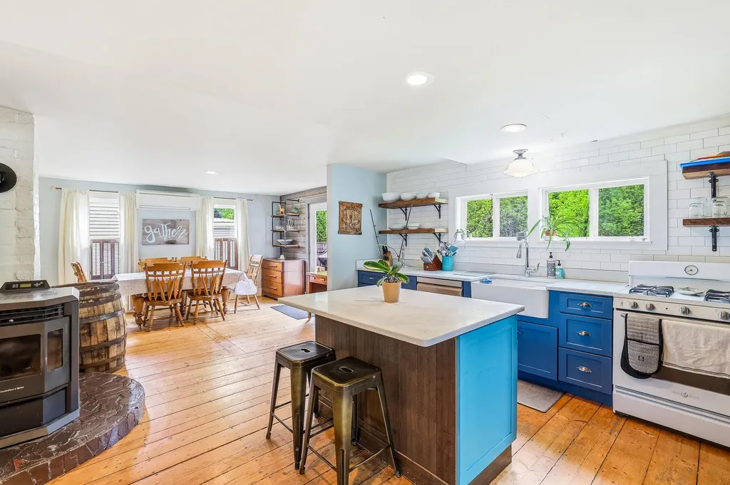 9 Baldwin Road Sebago ME 04029