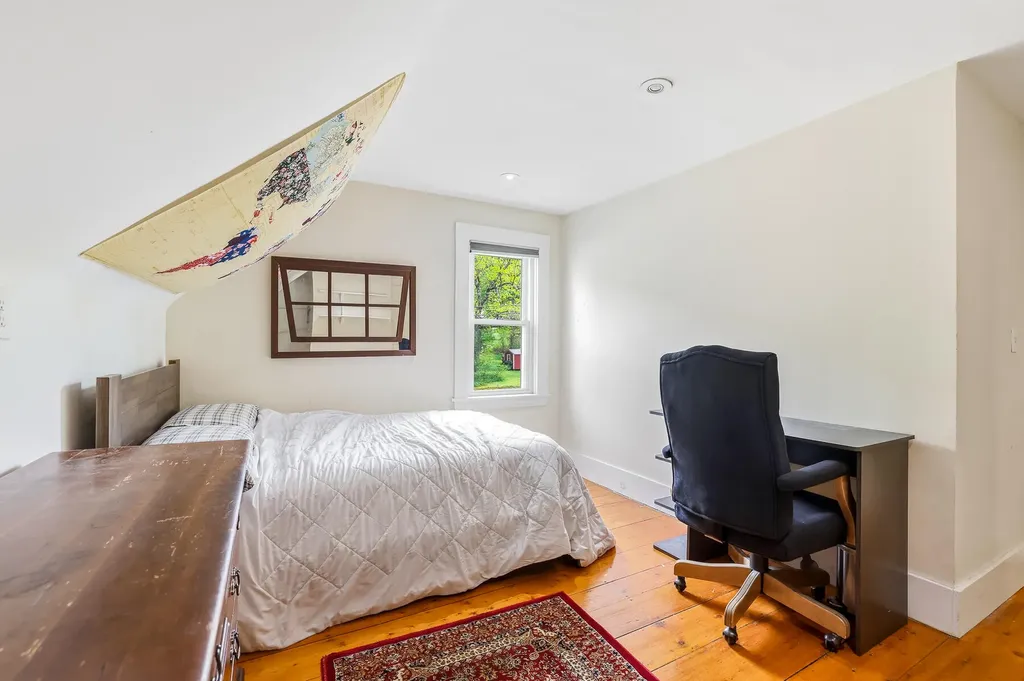 9 Baldwin Road Sebago ME 04029