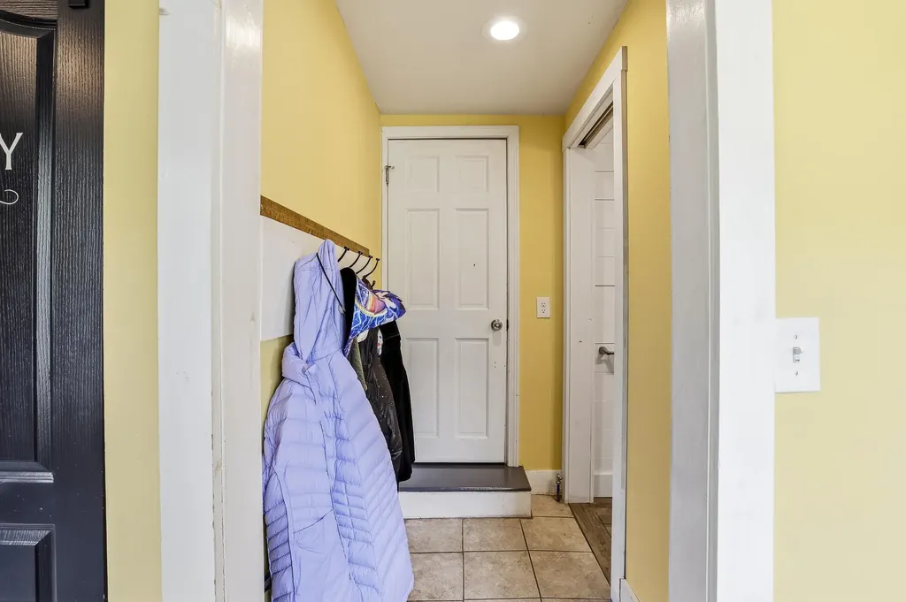 9 Baldwin Road Sebago ME 04029