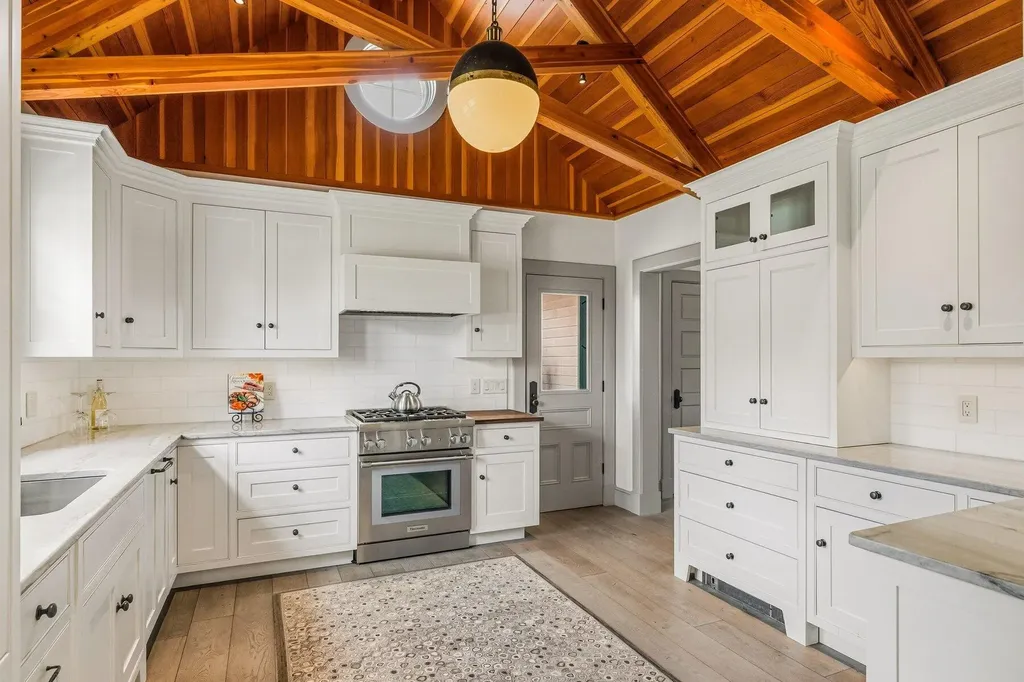 904 Kings Highway Kennebunkport ME 04046