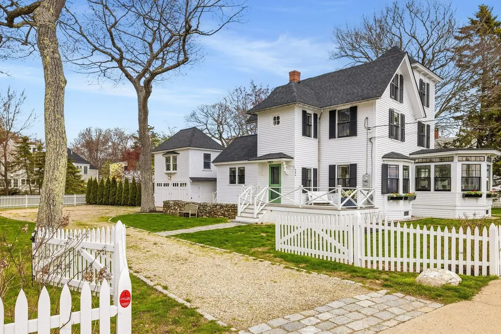 904 Kings Highway Kennebunkport ME 04046