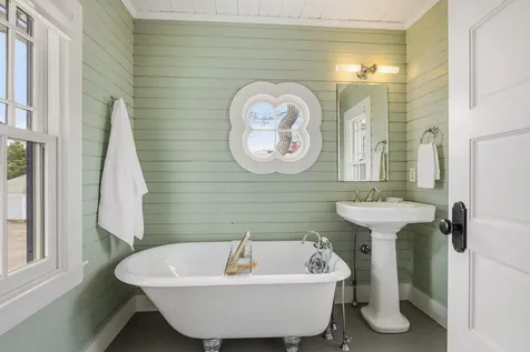 904 Kings Highway Kennebunkport ME 04046