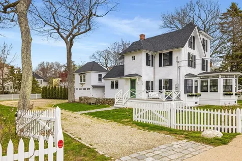 904 Kings Highway Kennebunkport ME 04046