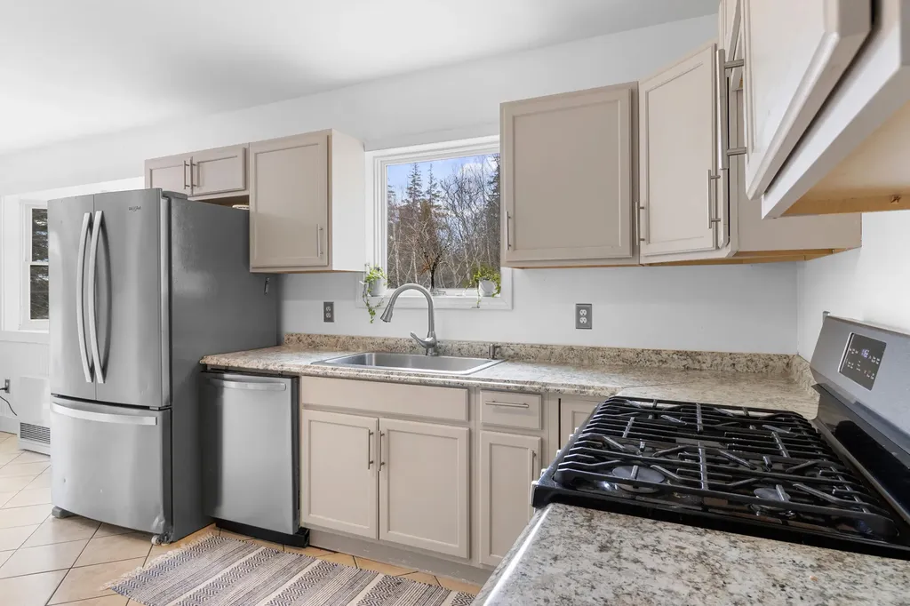 84 Old Harbor Road Vinalhaven ME 04863