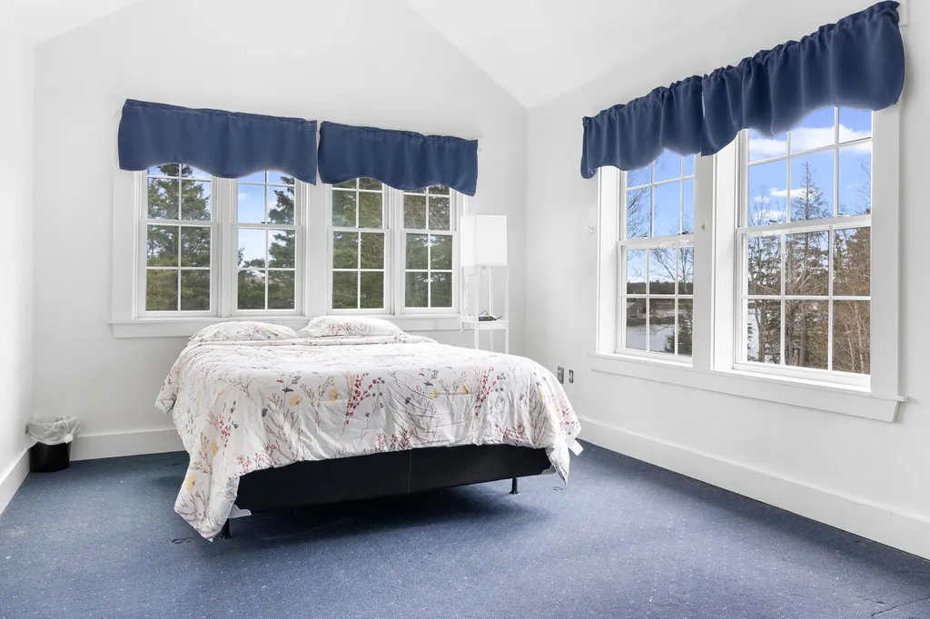 84 Old Harbor Road Vinalhaven ME 04863