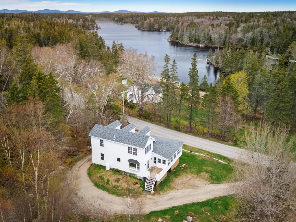 84 Old Harbor Road Vinalhaven ME 04863