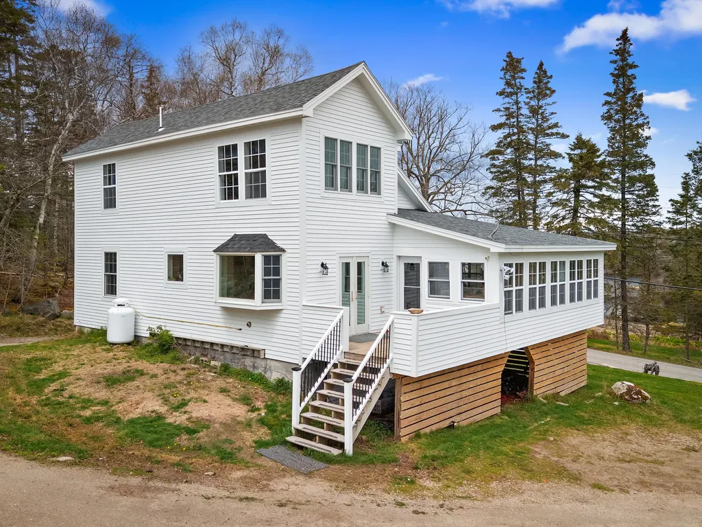 84 Old Harbor Road Vinalhaven ME 04863