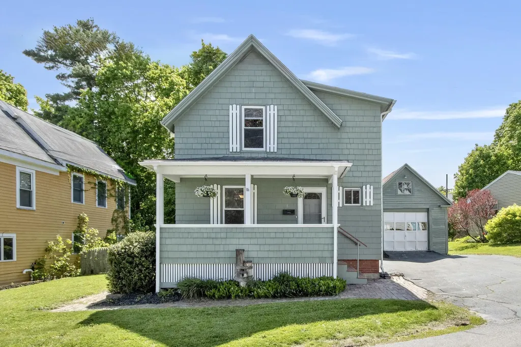 86 King Street Westbrook ME 04092