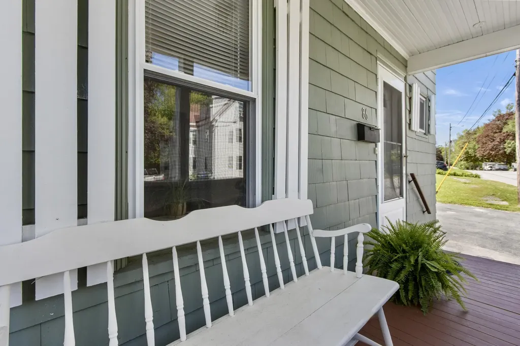 86 King Street Westbrook ME 04092