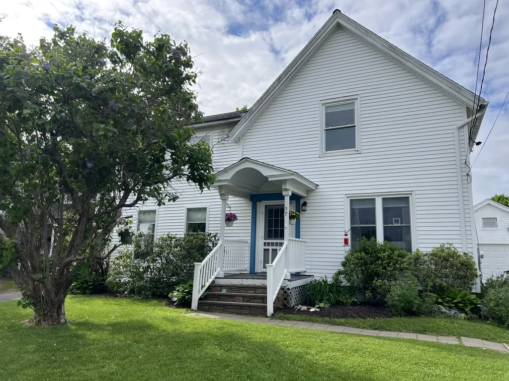 57 Crescent Street Rockland ME 04841
