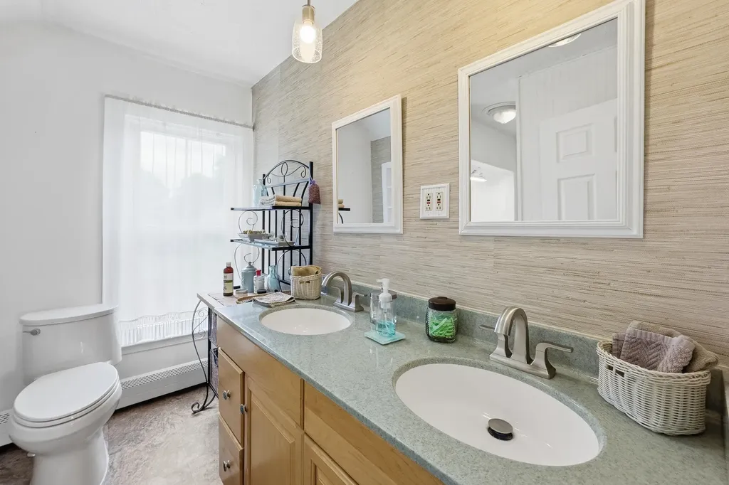 57 Crescent Street Rockland ME 04841