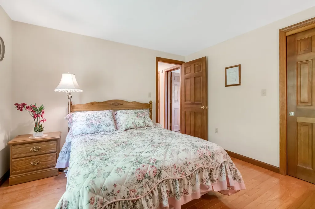 28 Saint Patrick Avenue Lewiston ME 04240