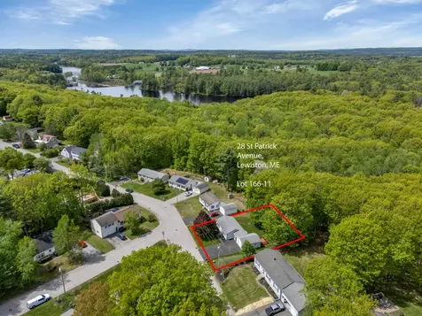 28 Saint Patrick Avenue Lewiston ME 04240