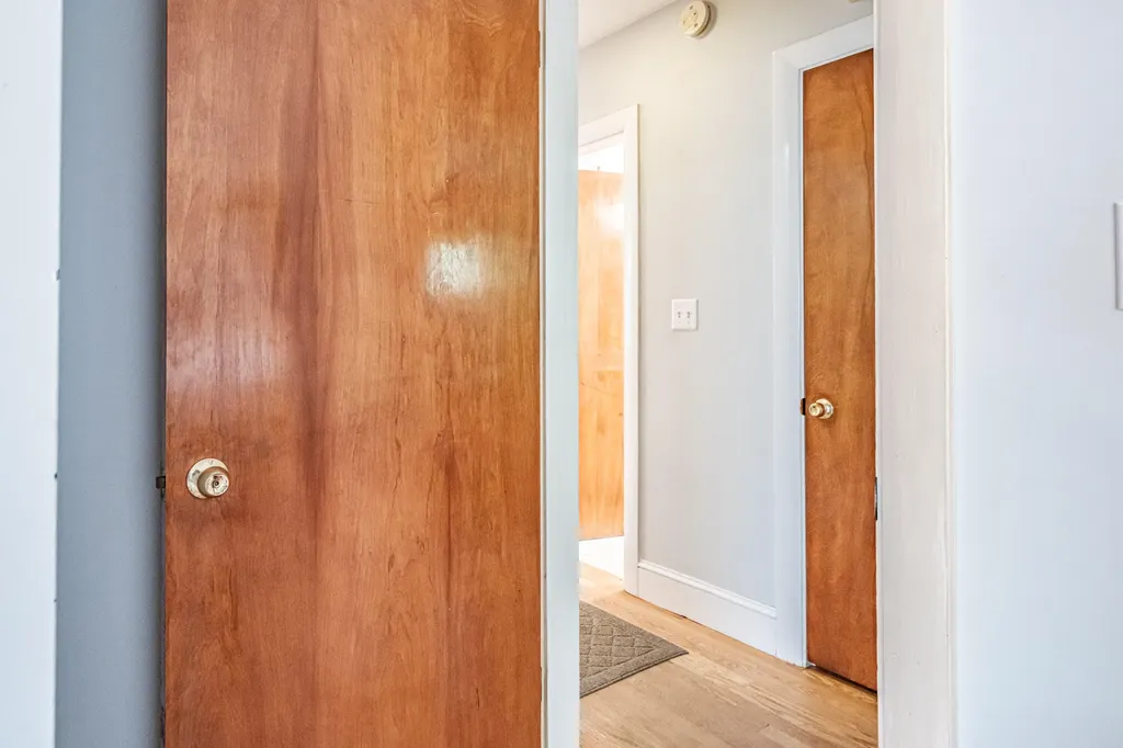 1033 Bridgton Road Westbrook ME 04092