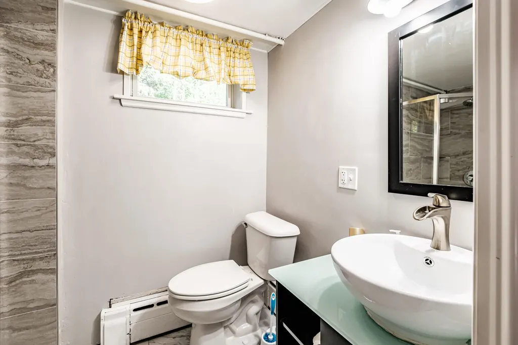 1033 Bridgton Road Westbrook ME 04092