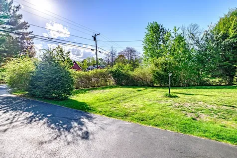 1033 Bridgton Road Westbrook ME 04092