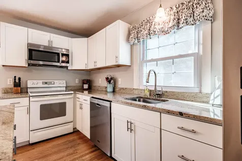 1033 Bridgton Road Westbrook ME 04092