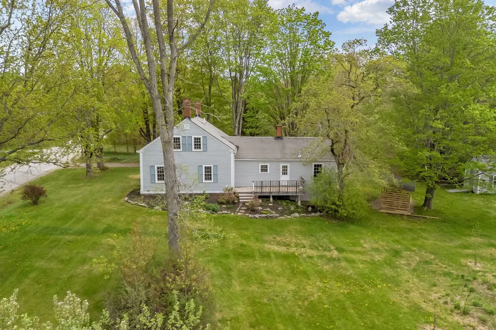 33 Fields Pond Road Orrington ME 04474