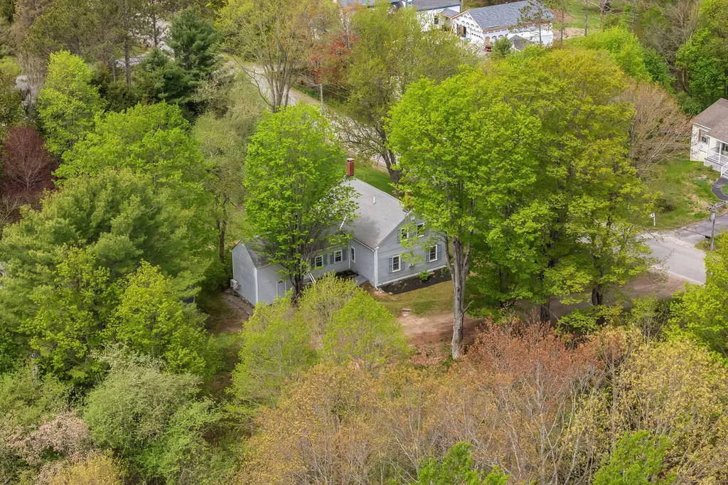 33 Fields Pond Road Orrington ME 04474
