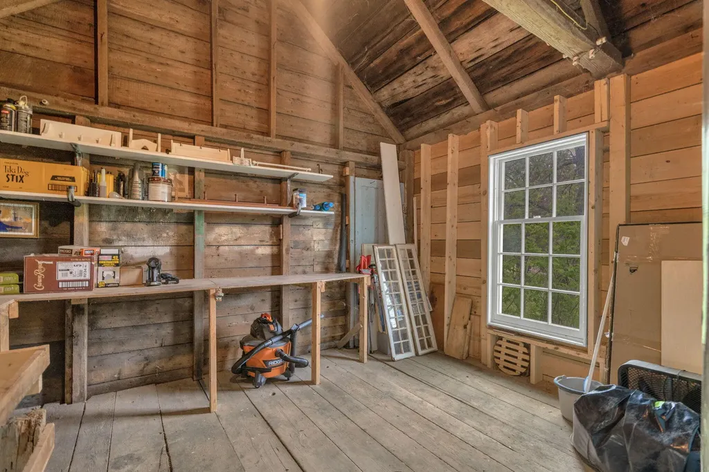 33 Fields Pond Road Orrington ME 04474