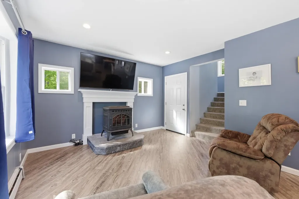 472 School Street Sanford ME 04073