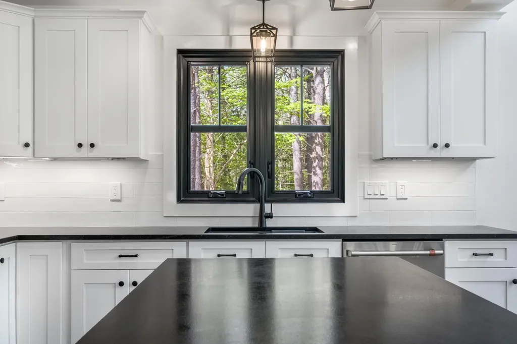 141 Logging Road York ME 03902