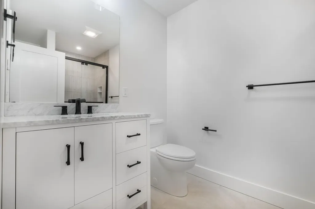 141 Logging Road York ME 03902
