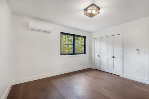 141 Logging Road York ME 03902