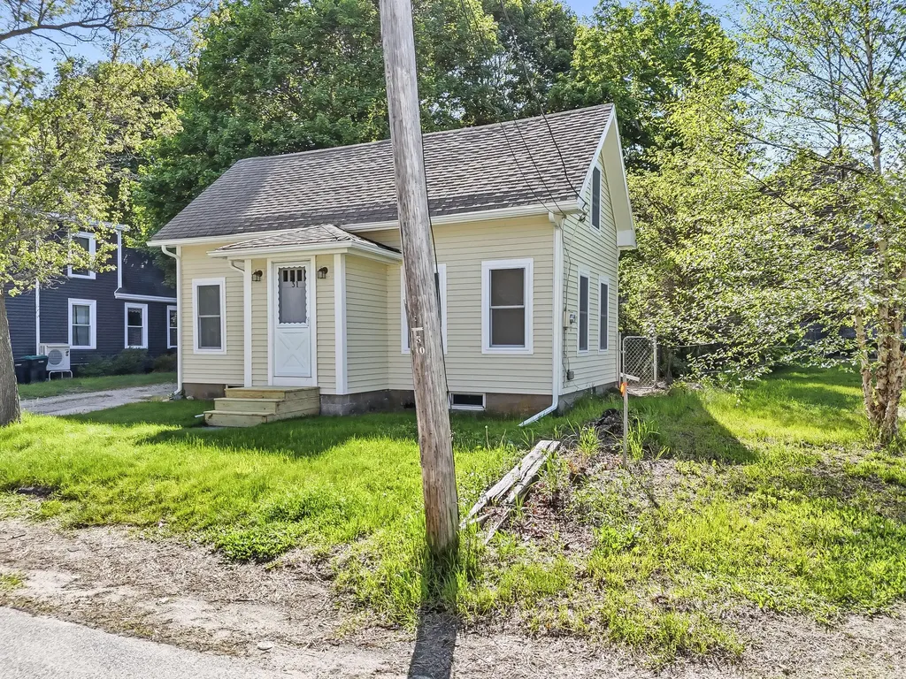 31 Brown Street Kennebunk ME 04043