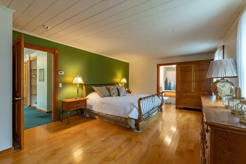 7 Ben Paul Lane Rockport ME 04856
