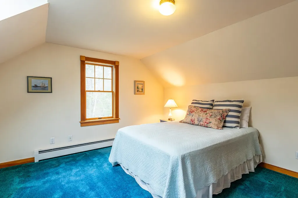 7 Ben Paul Lane Rockport ME 04856