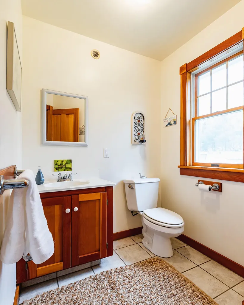 7 Ben Paul Lane Rockport ME 04856