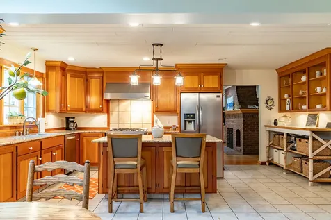 7 Ben Paul Lane Rockport ME 04856