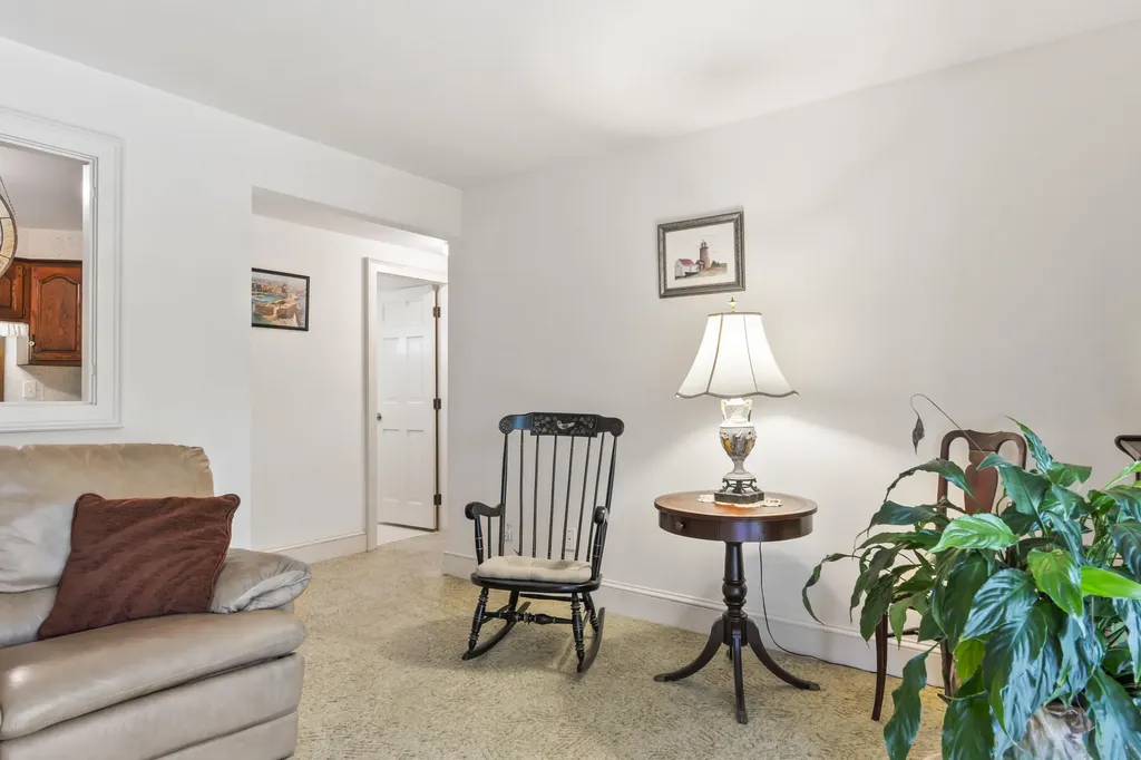 24 Parkwood Drive Augusta ME 04330