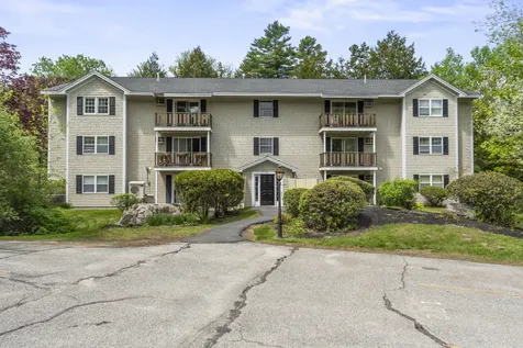 24 Parkwood Drive Augusta ME 04330