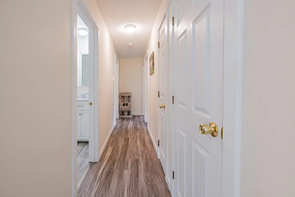 218 Middlesex Road Topsham ME 04086