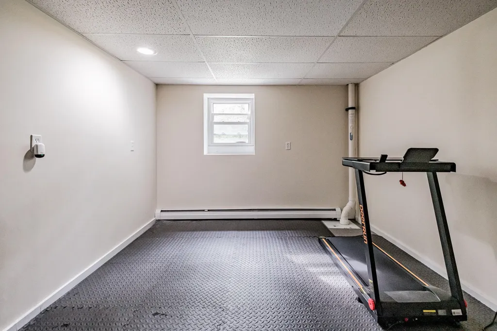 218 Middlesex Road Topsham ME 04086