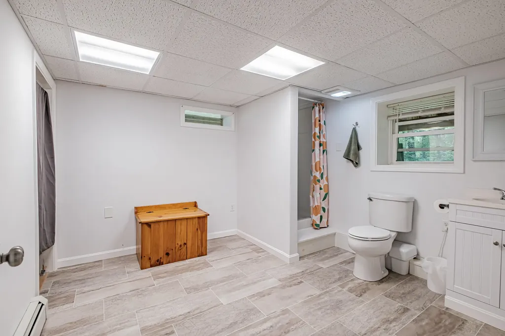 218 Middlesex Road Topsham ME 04086