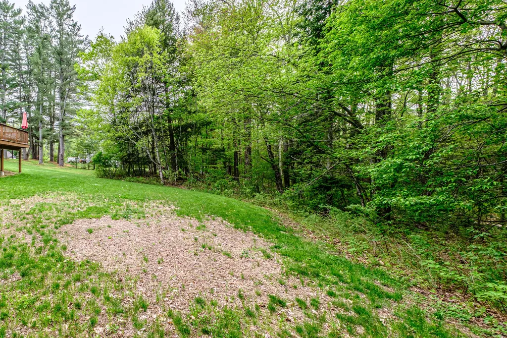 218 Middlesex Road Topsham ME 04086