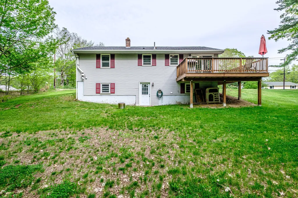 218 Middlesex Road Topsham ME 04086