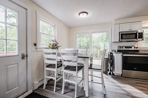 218 Middlesex Road Topsham ME 04086